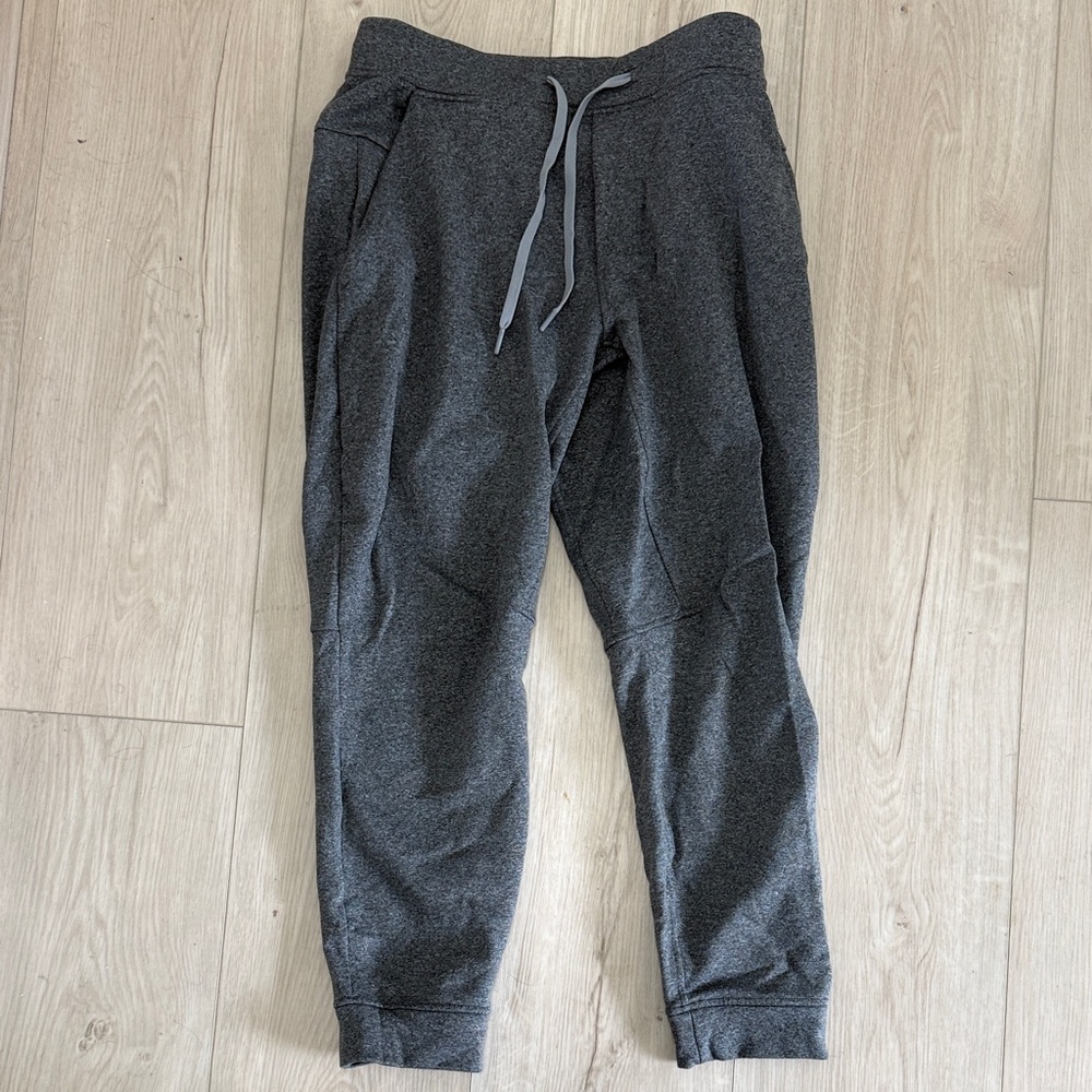 Lululemon Men's Gray Jogger Pants